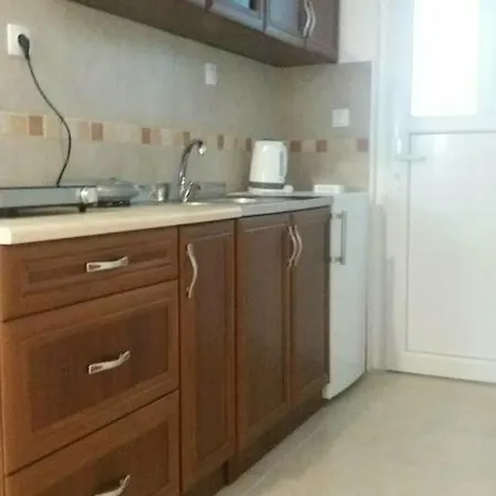 Apartment Mikis *