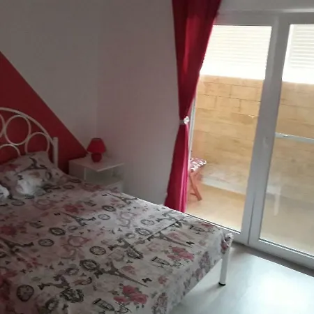 Mikis Nea Kallikrateia